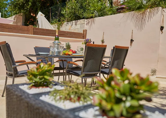 Holiday Home Festina Lente