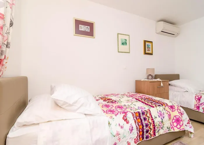 Holiday Home Tezoro Royal