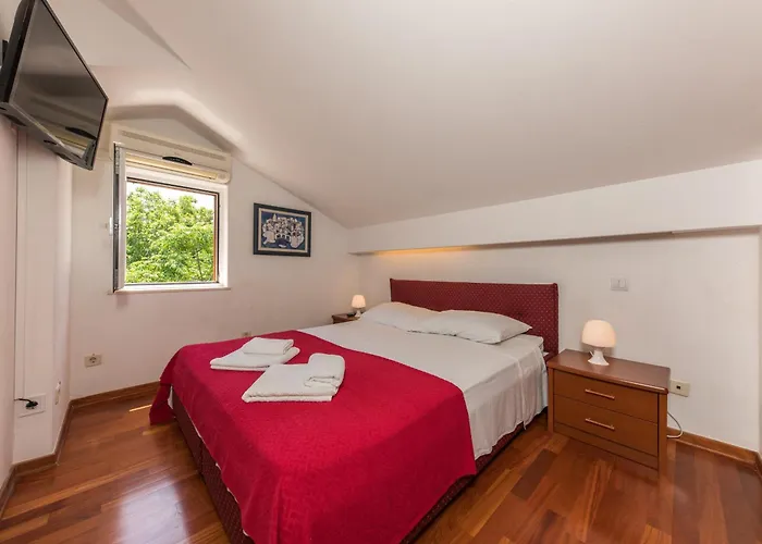 Holiday Home Lapad Beach Royal